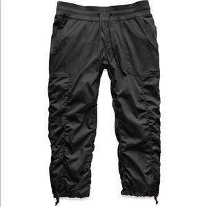North Face Aphrodite 2.0 Capris
